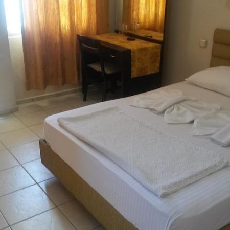 La Vita Beach Hotel 马尔马里斯 外观 照片