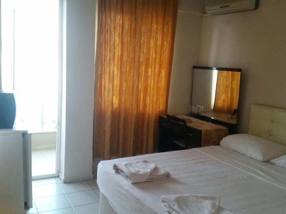 La Vita Beach Hotel 马尔马里斯 外观 照片
